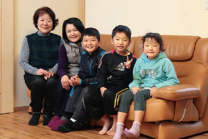 太田市N様邸 住んでいるうちに”馴染む”感覚を楽しめる