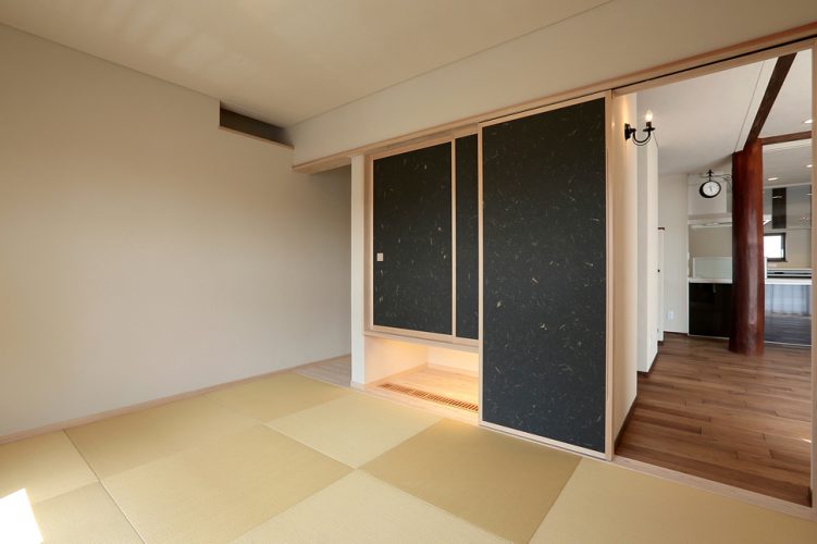 T様邸　ムーディーな家