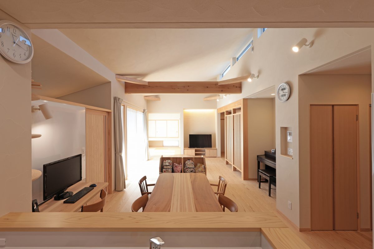 北窓採光の開放的な平屋の家（T様邸）