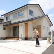 大きい吹抜けの家（T様邸）