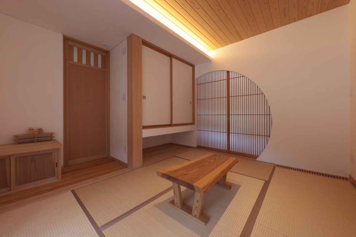 三角形の敷地に建つT字の平屋【T様邸】