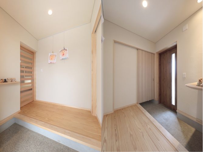 平屋的2階建ての家　（Ｋ様邸）