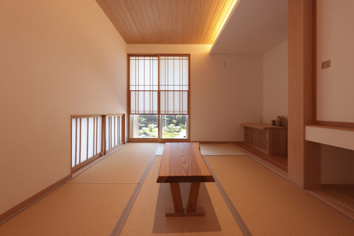 三角形の敷地に建つT字の平屋【T様邸】