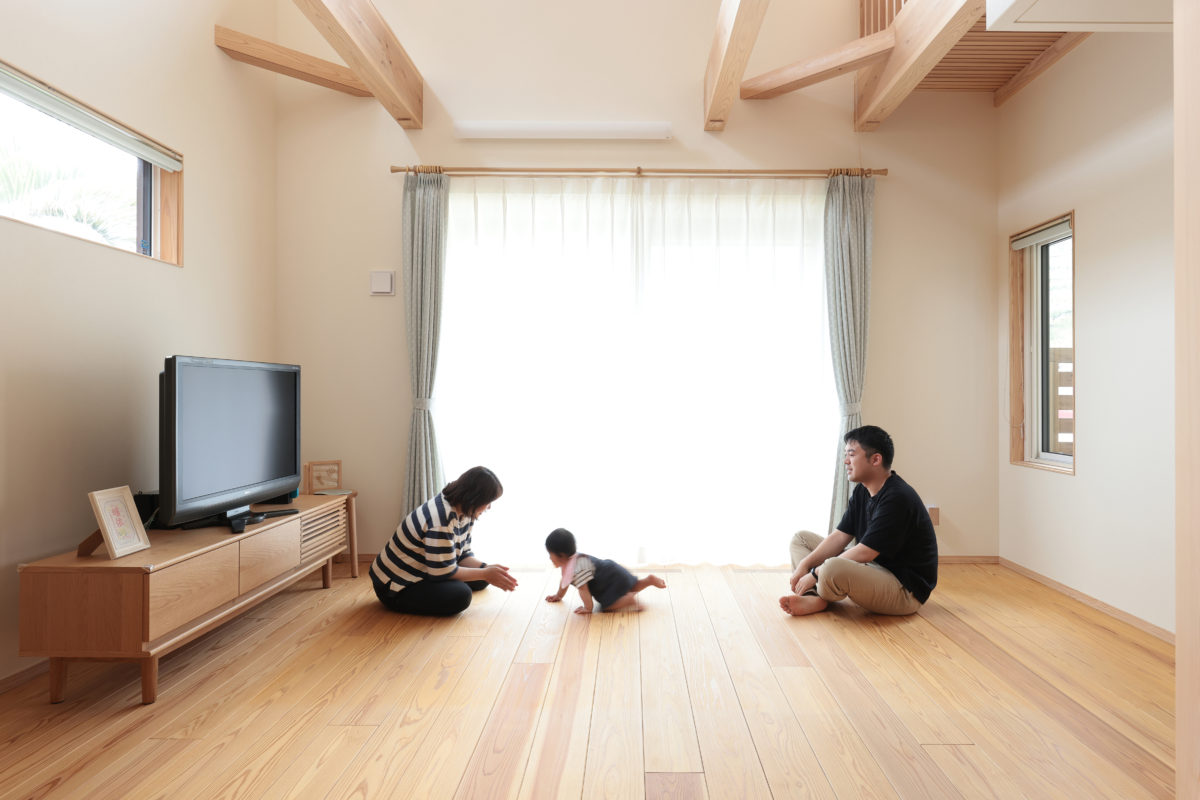 自然光で心地いい空間を実現した家　【T様邸】