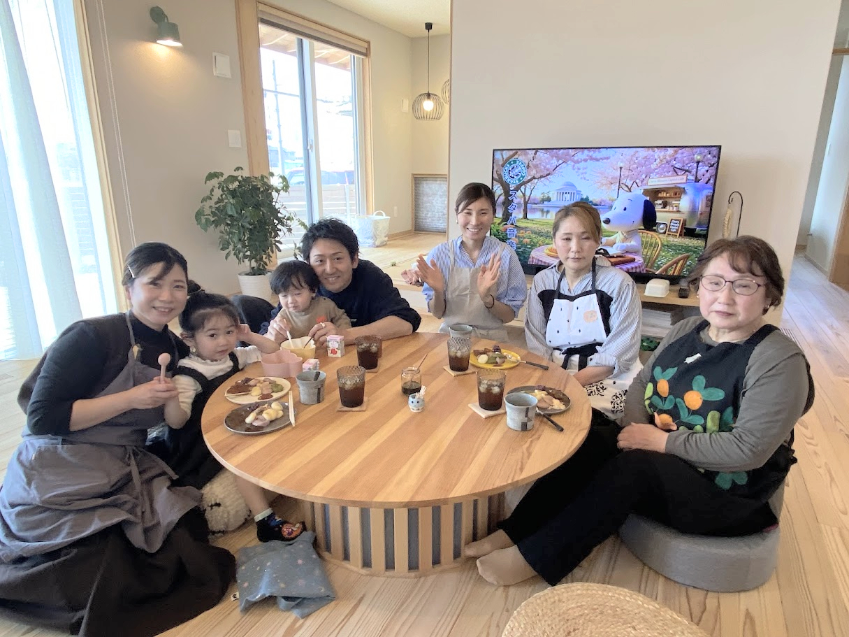 【無添加】カラフルお団子づくり＆インテリアおはなし会を開催しました。