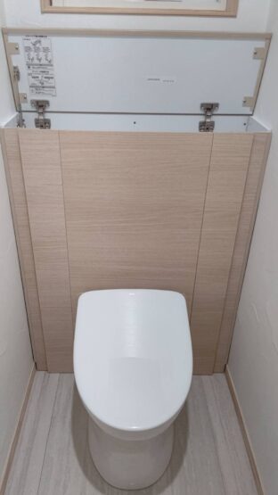 ウォシュレット背後の収納(飯坂)斉藤林業スタッフブログ