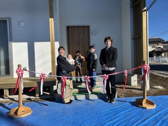 完成お引き渡し式（横山）斉藤林業スタッフブログ