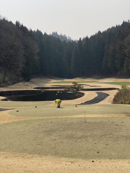 強風の中（七五三木広志）斉藤林業スタッフブログ
