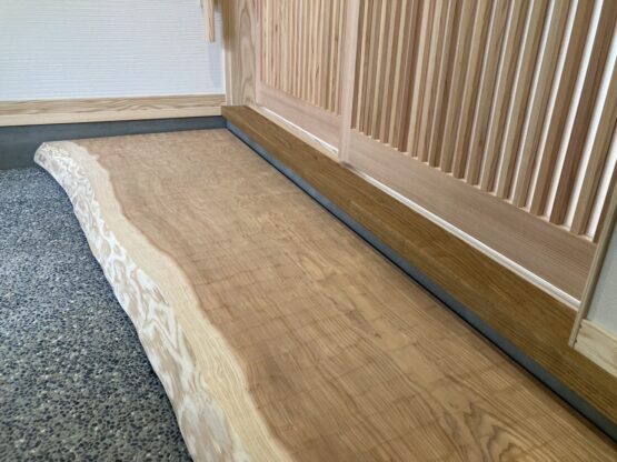 1枚板の敷台（平田）斉藤林業スタッフブログ